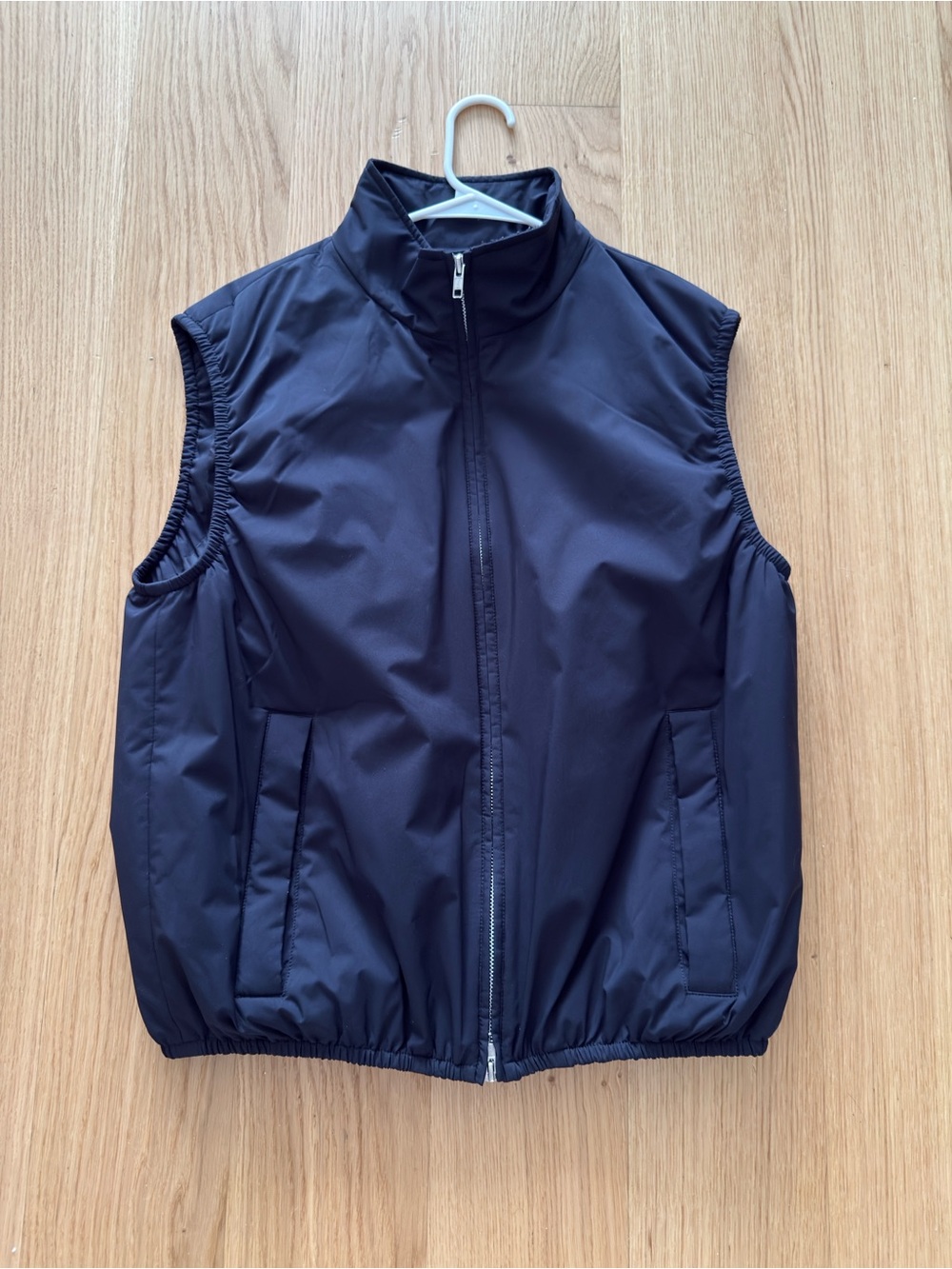 SuitSupply Light Padded Zip Vest Men’s Medium Navy Navy Olmetex
